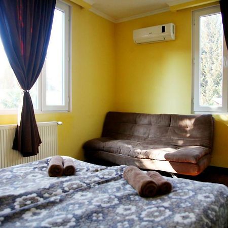 Guesthouse Different Tbiliszi Kültér fotó