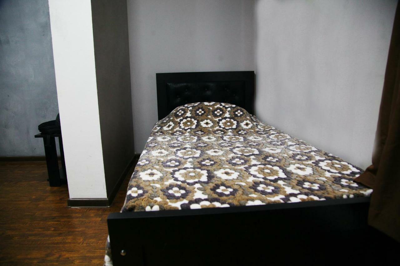 Guesthouse Different Tbiliszi Kültér fotó
