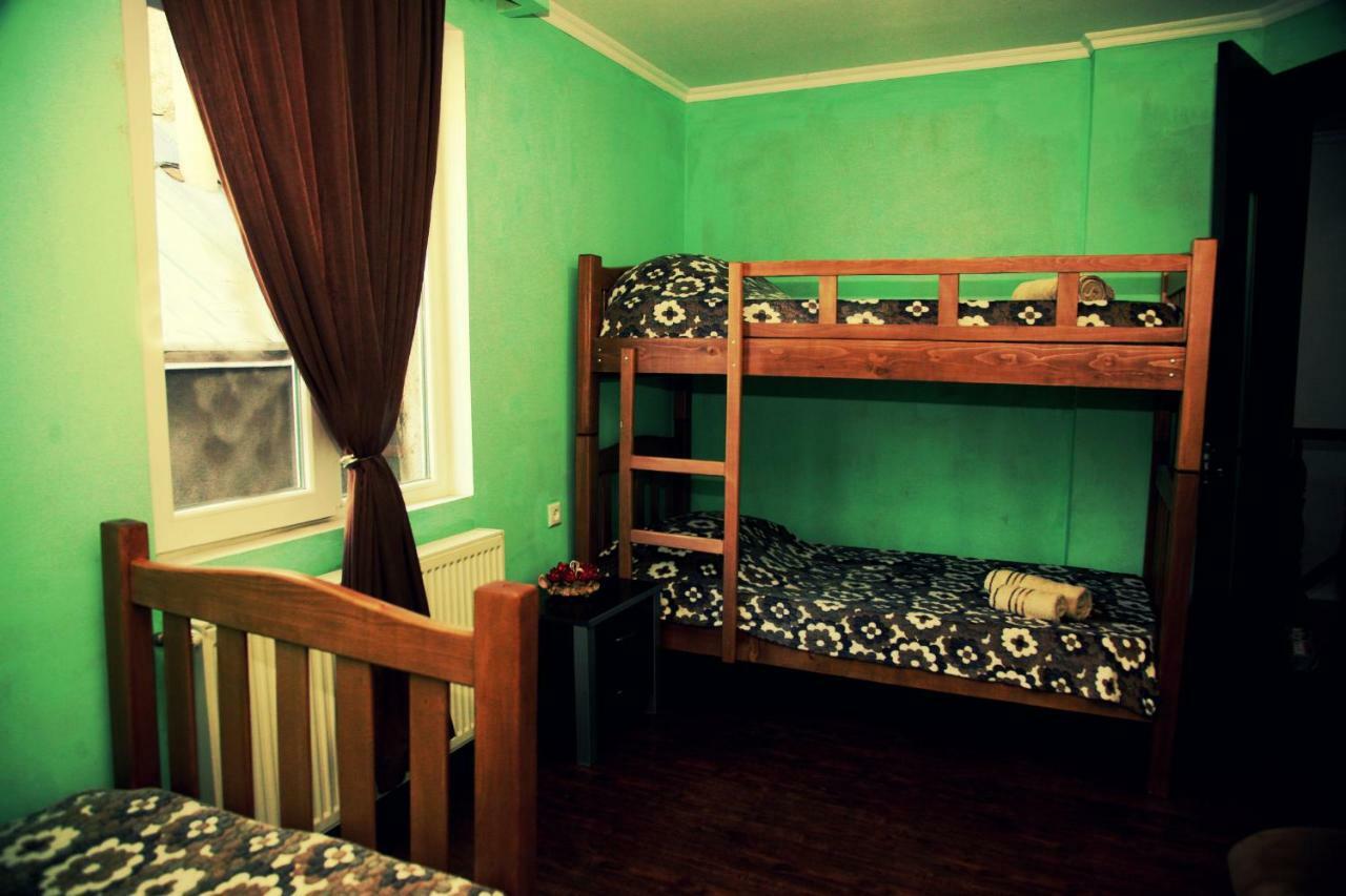 Guesthouse Different Tbiliszi Kültér fotó