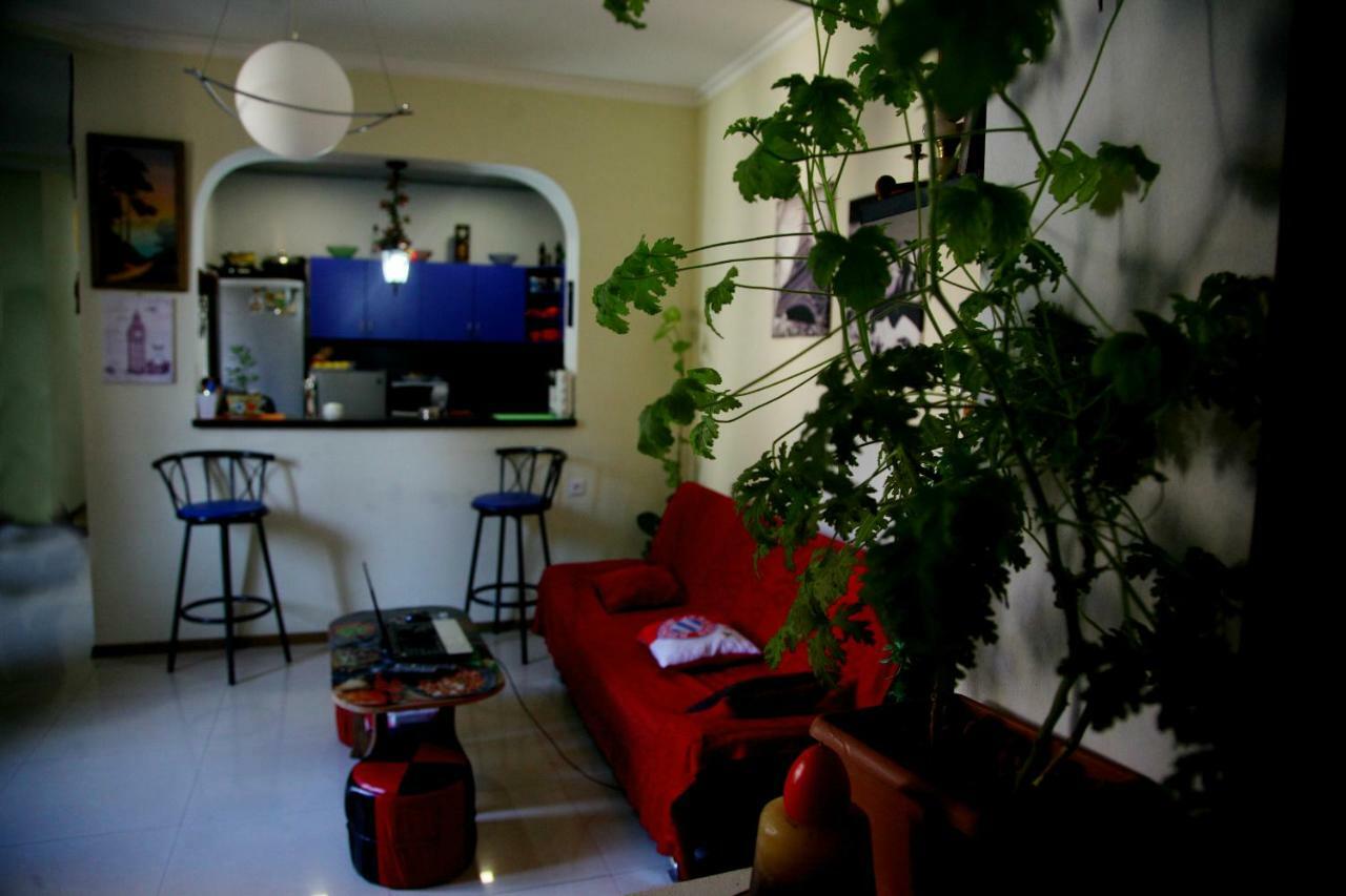 Guesthouse Different Tbiliszi Kültér fotó