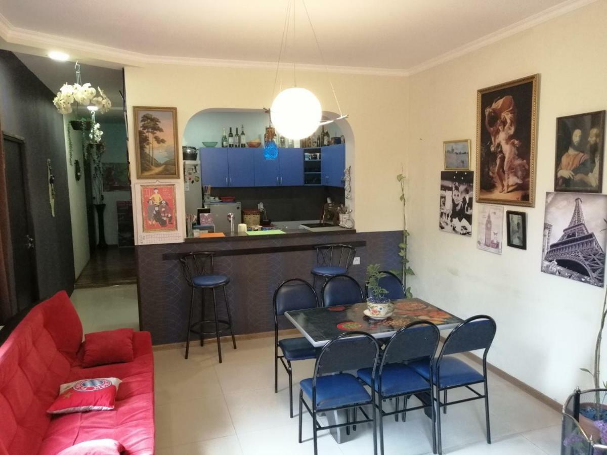 Guesthouse Different Tbiliszi Kültér fotó