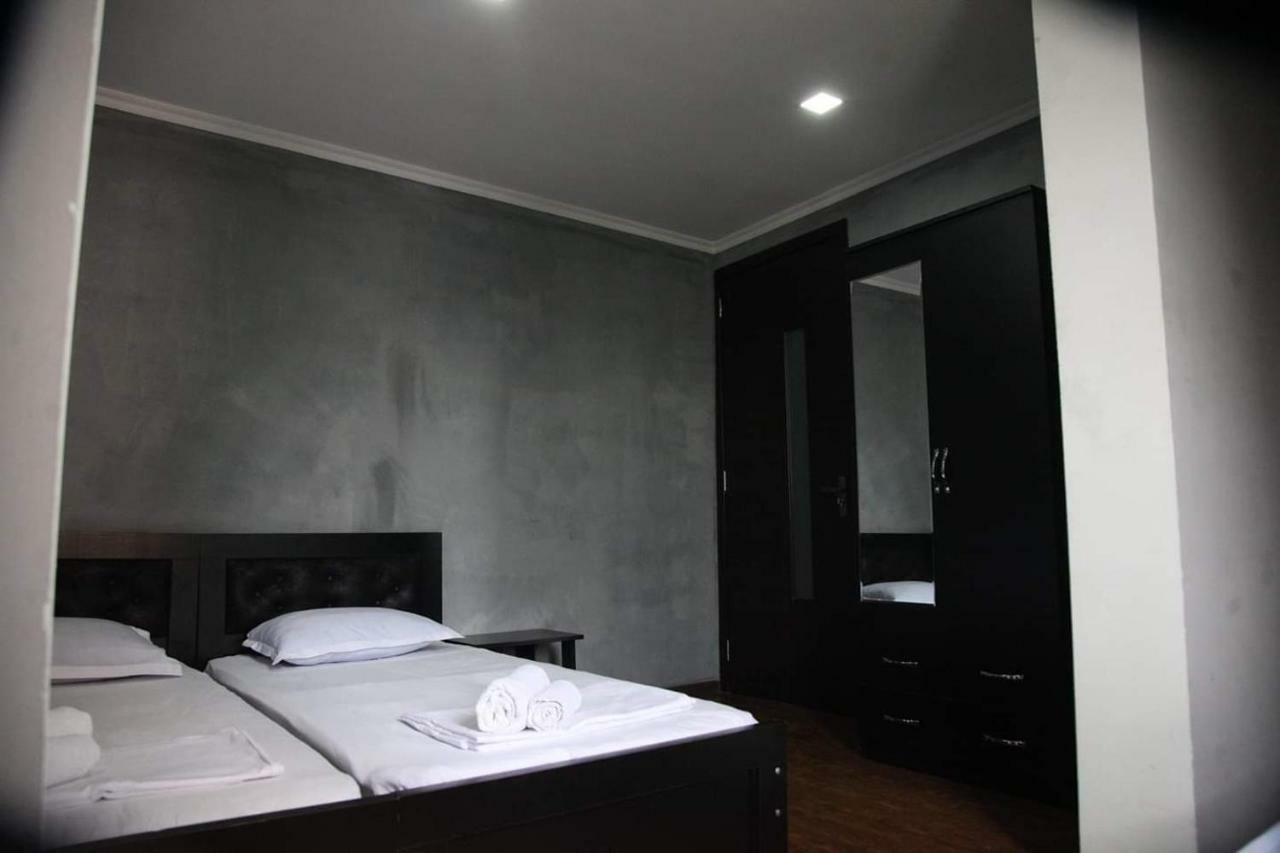 Guesthouse Different Tbiliszi Kültér fotó